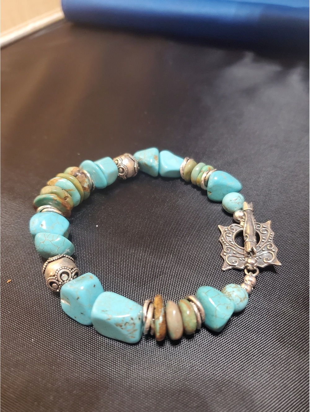 Turquoise Nugget Bracelet Heishi Beads Bali Silver Toggle Clasp 8 in